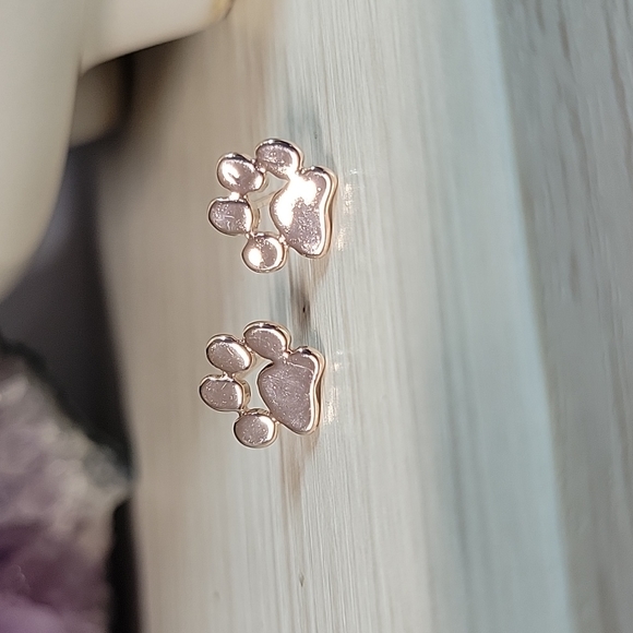 Rose Gold Pawprint Stud Earrings - Picture 6 of 7